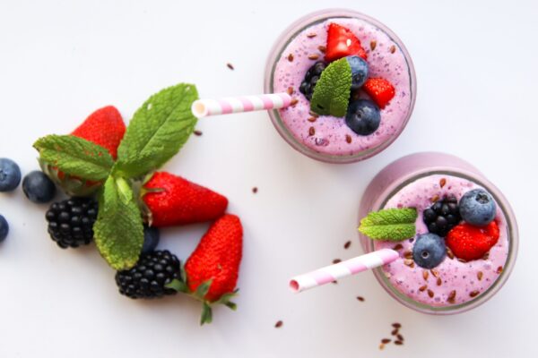Printemps : Smoothie fraise des bois & fromage blanc de brebis